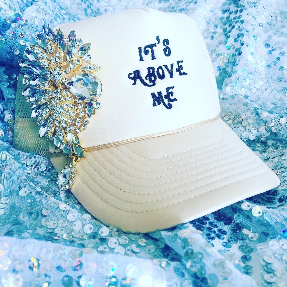 Trendy trap trucker hats 🧢